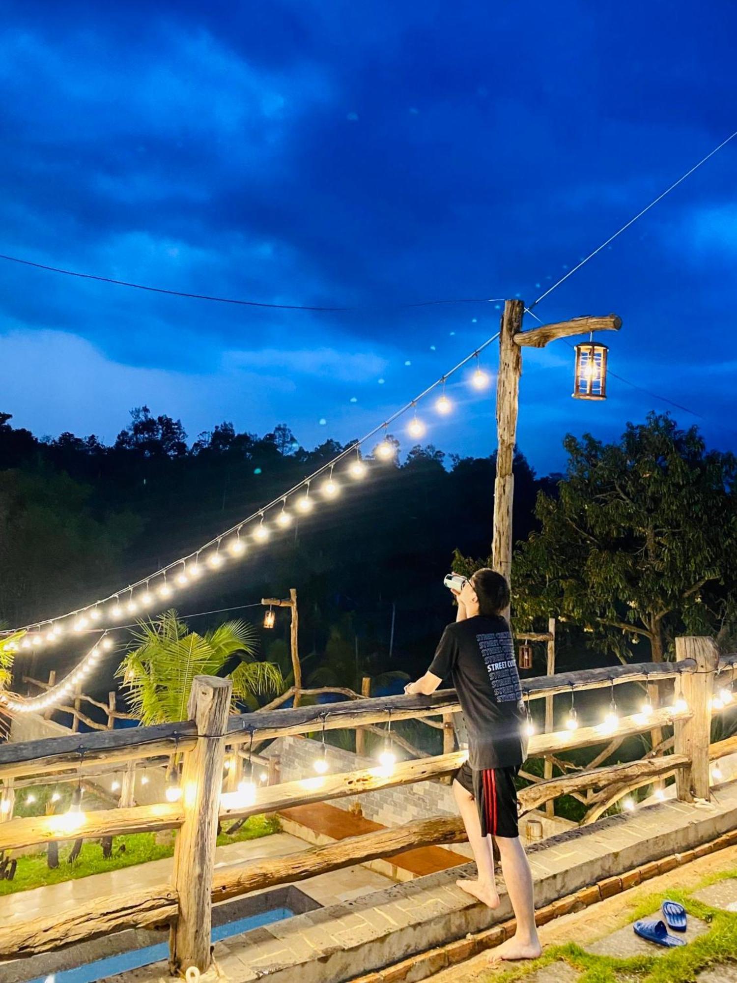 An Nhien Farm - Venuestay Buon Ma Thuot Buitenkant foto