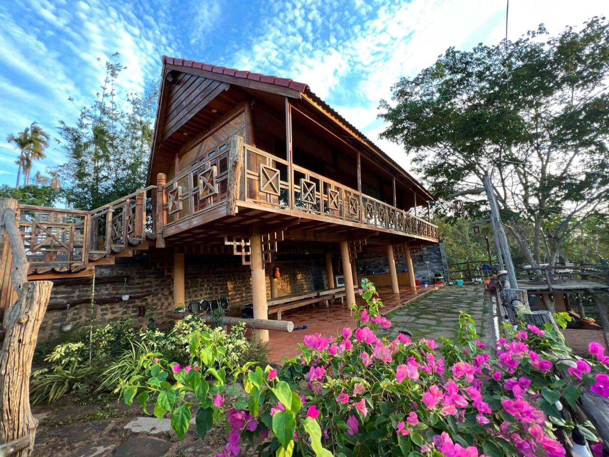 An Nhien Farm - Venuestay Buon Ma Thuot Buitenkant foto